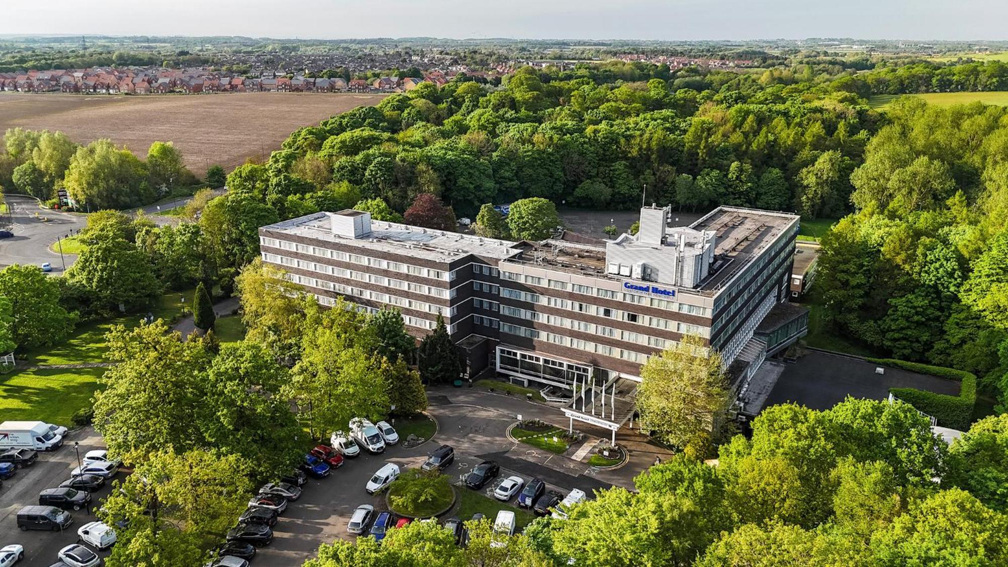 Grand Hotel Gosforth Park Ньюкасл-апон-Тайн Экстерьер фото